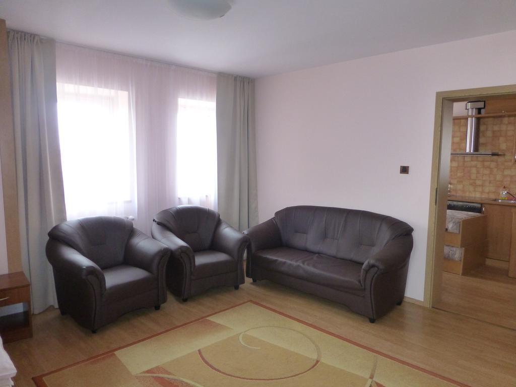 Hotel Cesarski - Kaiserhof กีจิซโก ภายนอก รูปภาพ
