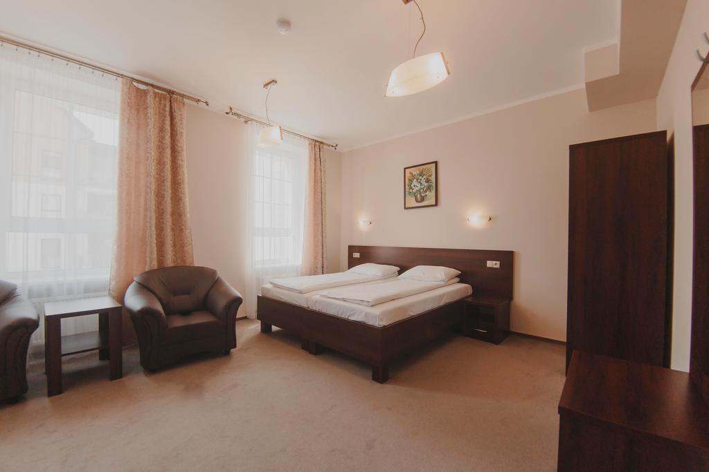Hotel Cesarski - Kaiserhof กีจิซโก ภายนอก รูปภาพ