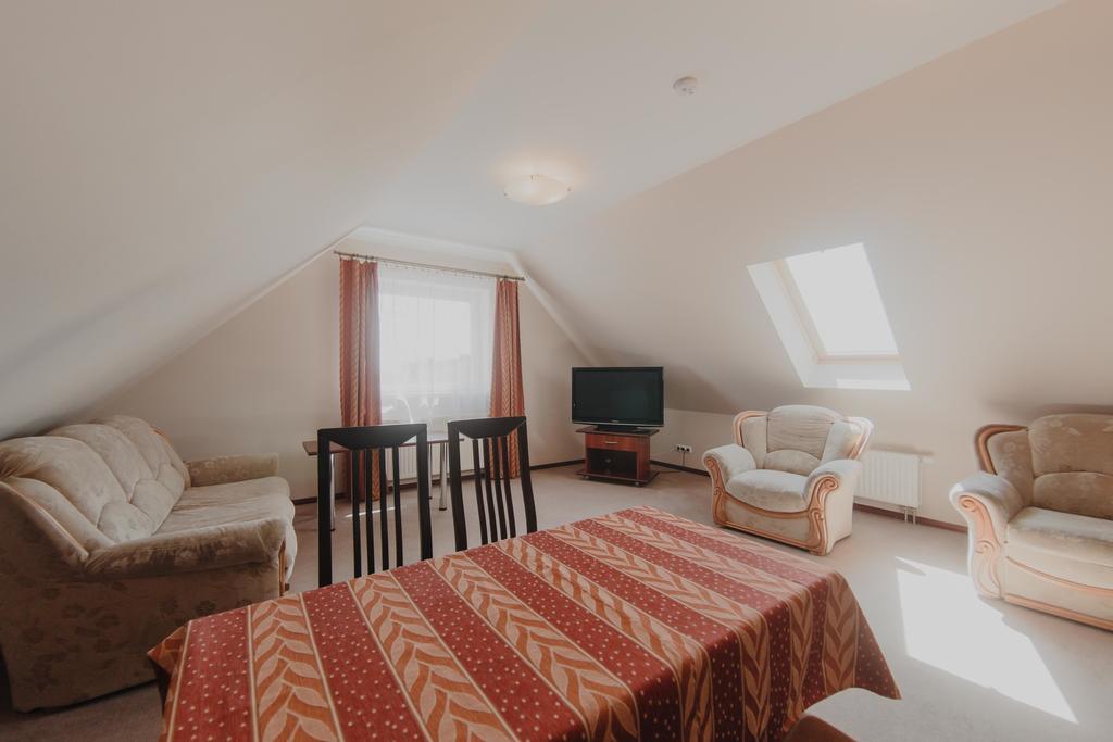 Hotel Cesarski - Kaiserhof กีจิซโก ภายนอก รูปภาพ