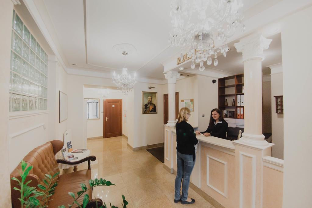 Hotel Cesarski - Kaiserhof กีจิซโก ภายนอก รูปภาพ