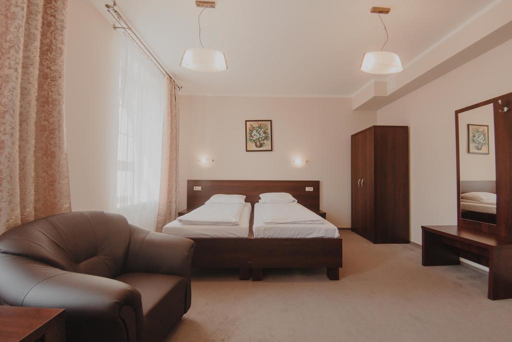 Hotel Cesarski - Kaiserhof กีจิซโก ภายนอก รูปภาพ