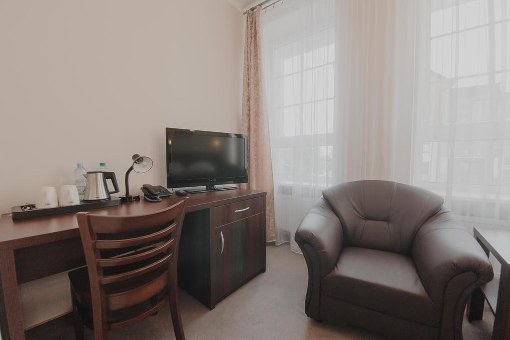 Hotel Cesarski - Kaiserhof กีจิซโก ภายนอก รูปภาพ